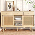 Elegant buffet avec 3 portes et des portes en rotin tresse
